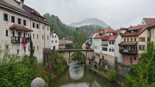 Návštěva sesterské knihovny Ivana Tavčarja ve slovinské Škofja Loce