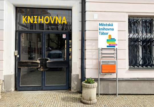 Prázdninová otevírací a výpůjční doba knihovny a dovolené v pobočkách